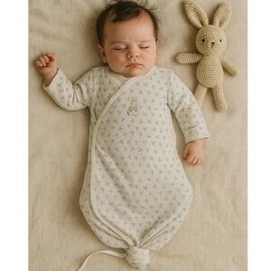 Vintage 1996 Peter Rabbit Friends Sleep and Play Gown Tie Bottom Small 0-11 LBS